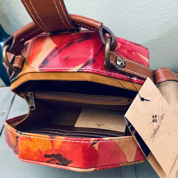 PATRICIA NASH MULTISPRING LEATHER CROSSBODY BAG NWT - Picture 13 of 14